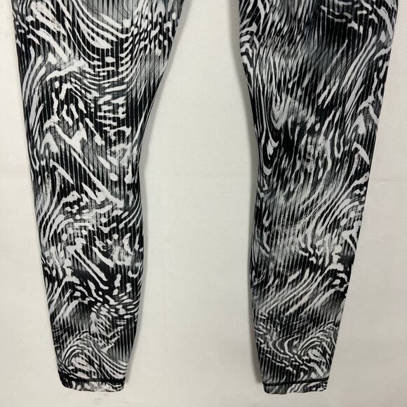 Women's Athletic Wear Mid-Rise Leggings Size XS - Picture 6 of 8